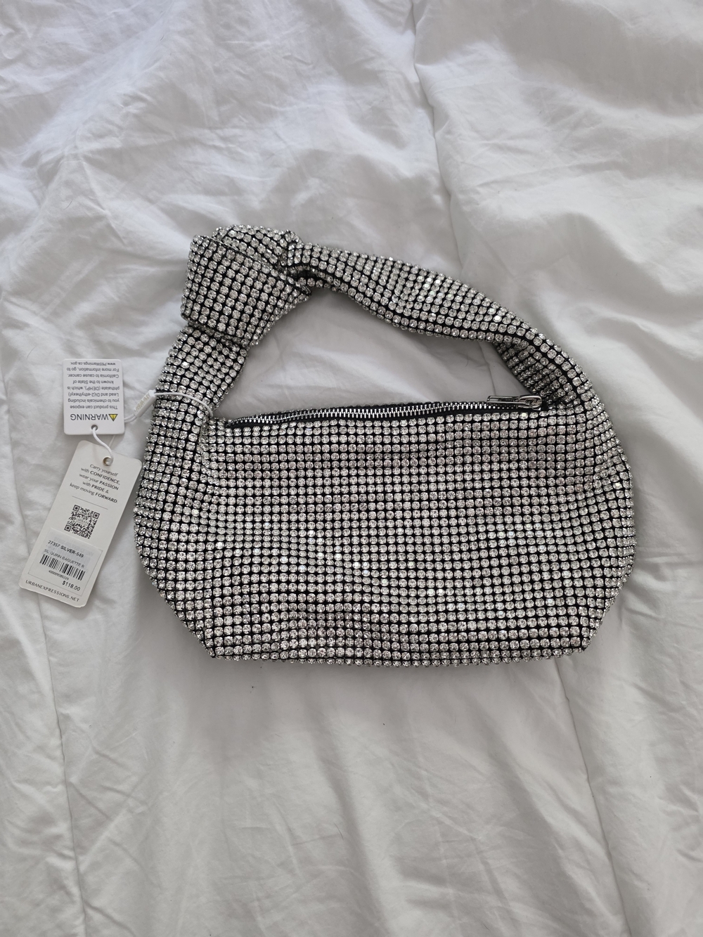 NWT Urban Expressions Quinn Silver Rhinestone Knotted Evening Bag Purse ✨